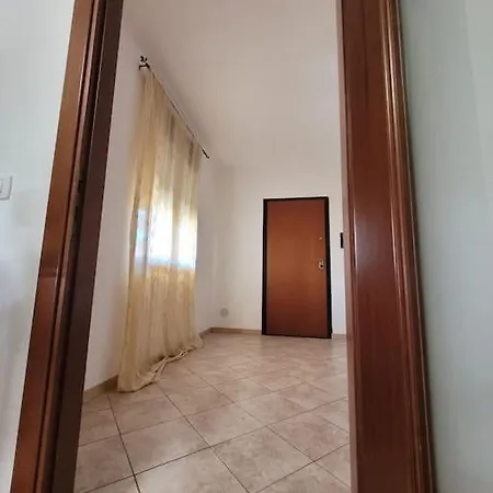 公寓 Sorso, 18km Di Spiagge Low-cost 索尔索